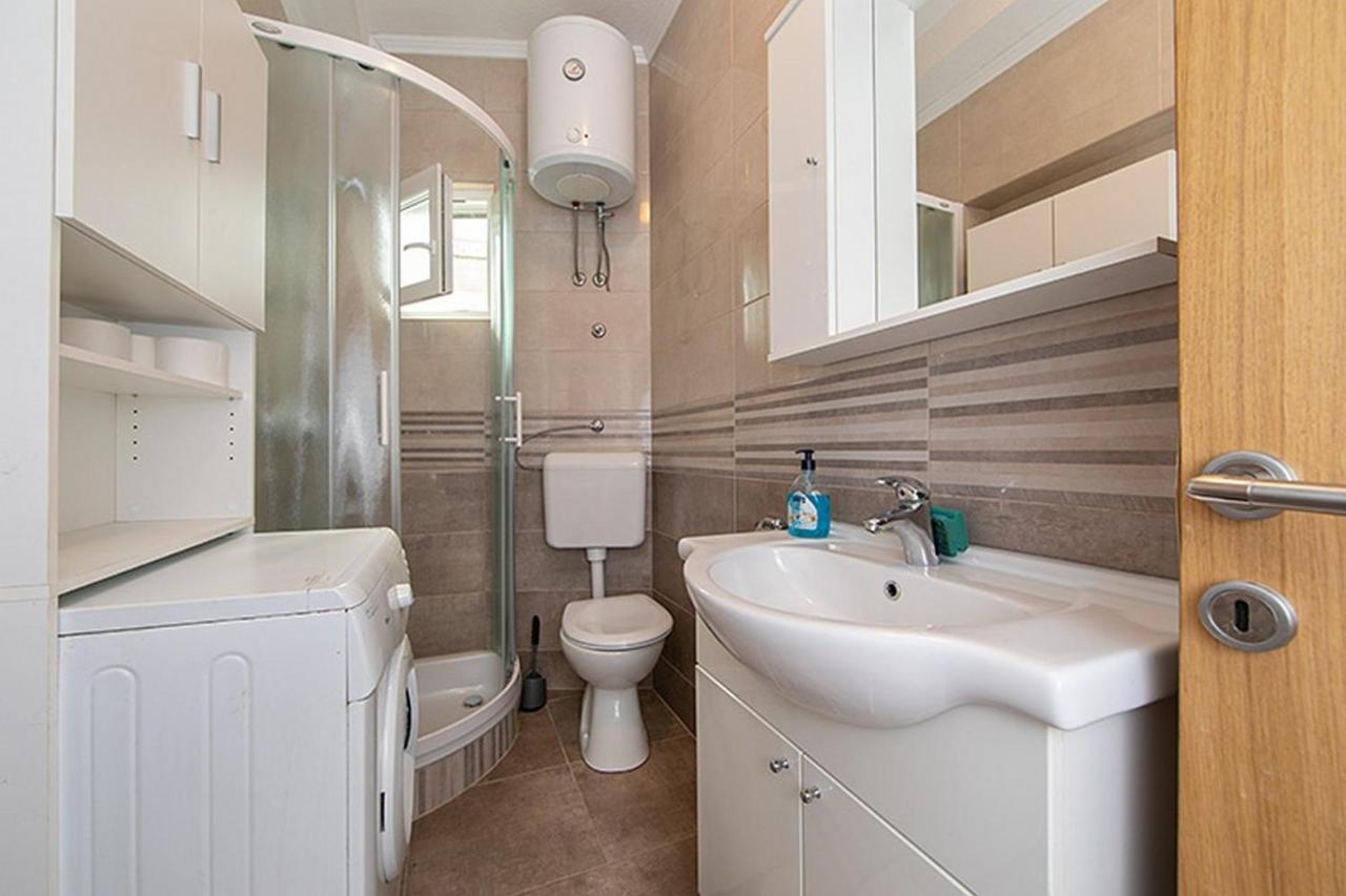 Apartment Tucepi 6695A Extérieur photo