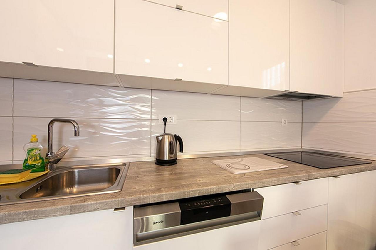 Apartment Tucepi 6695A Extérieur photo